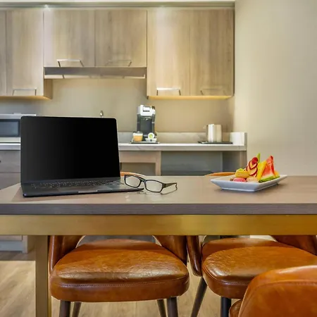 Radisson Hotel Montreal Airport-2