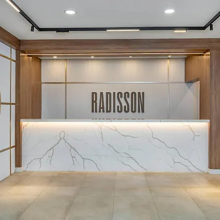 Radisson Hotel Montreal Airport-3